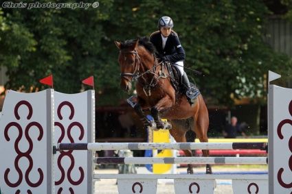 Elad 24 ves magyar flvr herlt 