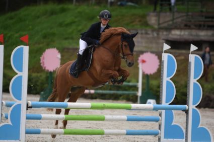 Elad� 12 �ves p�ni her�lt 